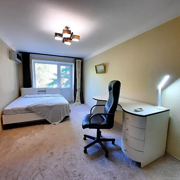 Один каштан Квартира у м Полтава Мережа Alex Apartments Документи для відряджень Безконтактне заселення 24-7, hotel v destinaci Poltava