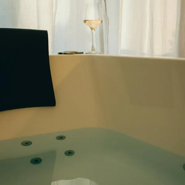 MarArt the living art stay, hotel in Bisceglie