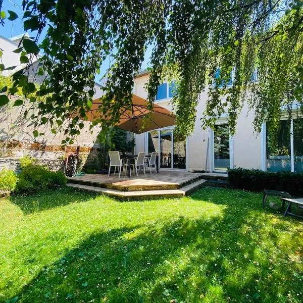 Casa Ney, hotel u gradu Anže