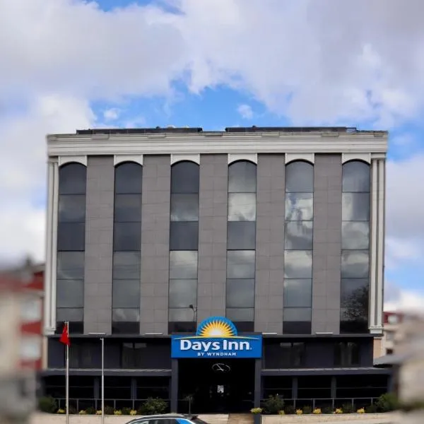 Days Inn by Wyndham Istanbul Arnavutkoy, hotel in Istanbul