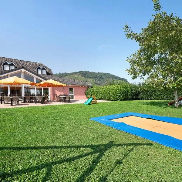 Mosel Familienurlaub Zickzack, hotel v destinaci Thörnich