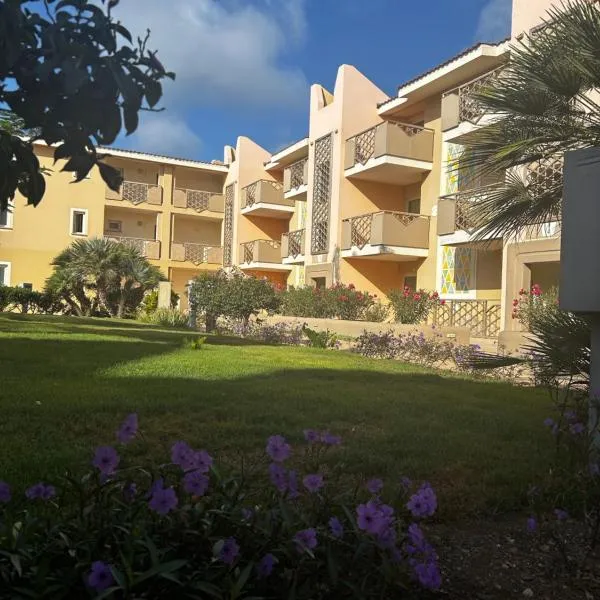 Tropical Issara Sal, hotel en Santa Maria