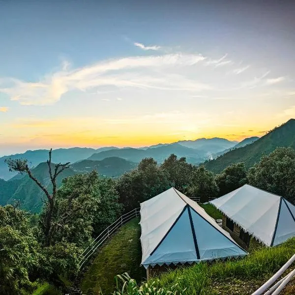 Jaadooghar x Dug Dug Camps, Bhimtal, hotel a Bhimtal