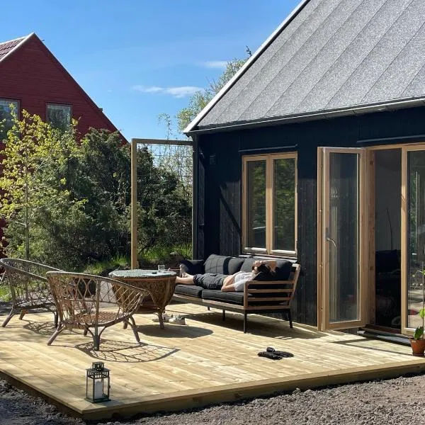 Kustnära hus i Bovallstrand, hotel v destinaci Bovallstrand