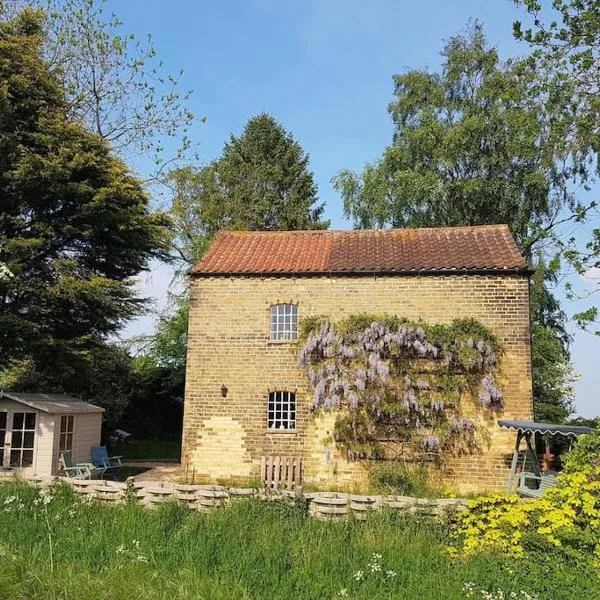 Secret Cottage in the Garden, hotel a Welton