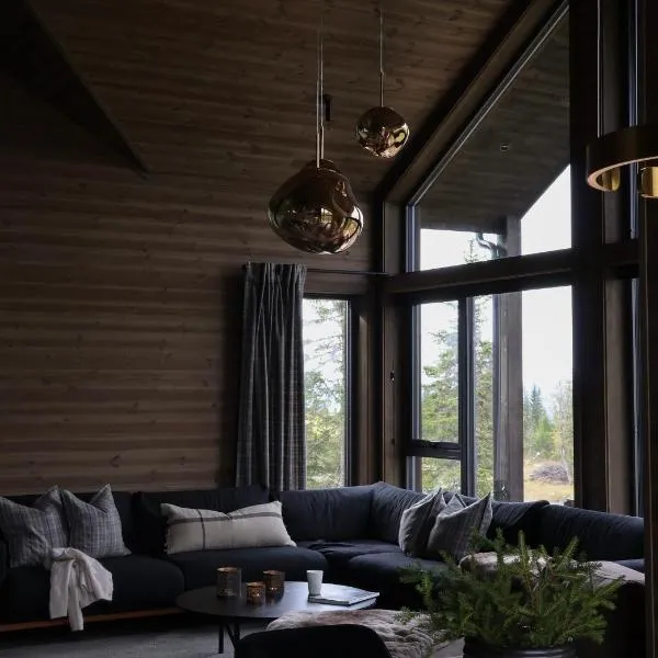 New chalet with great view, hotel in Dal
