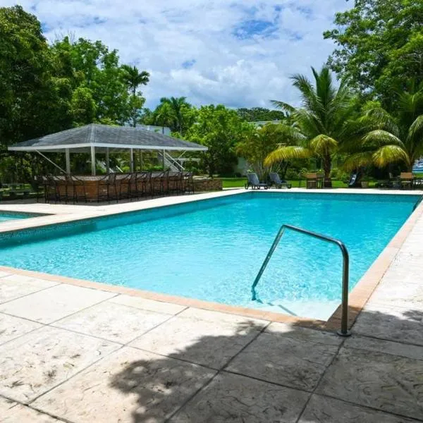 D'escape at Seawind on the Bay, hotel v destinaci Montego Bay