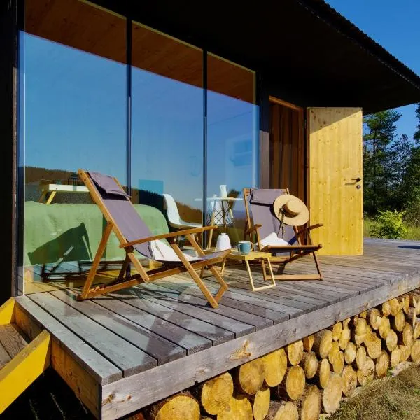 Ztracený Sad - Glamping na samotě, hotel v destinaci Nečín