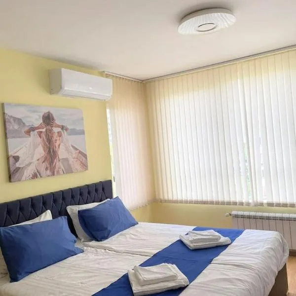 Blue Orchid Studio near airport & free parking, hotel in Sofia