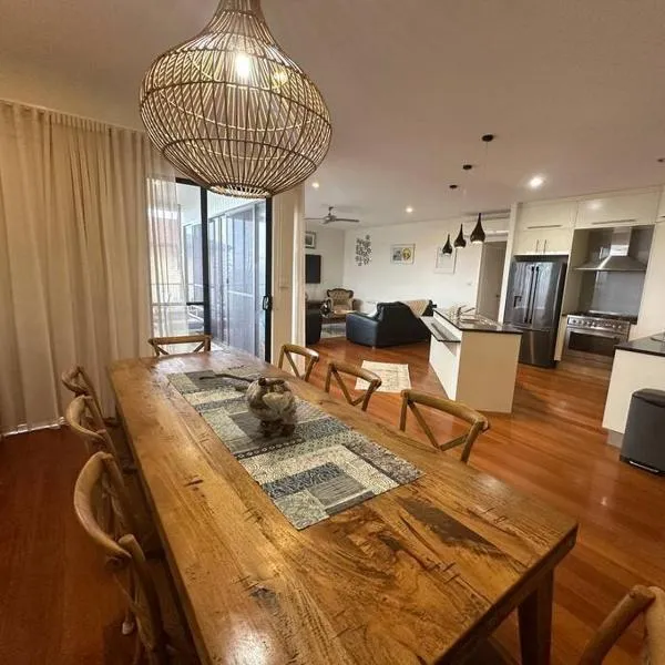 Second Level on Honeysuckle, hotel in Bonny Hills