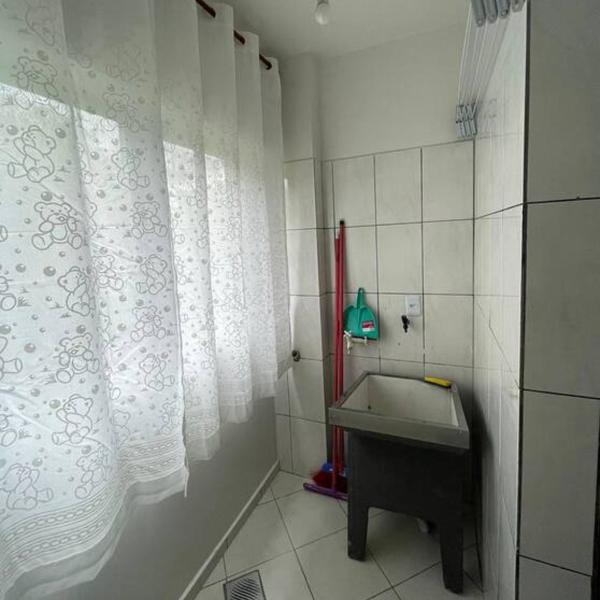 Apartamento com mobília nova 402 - Foto 3