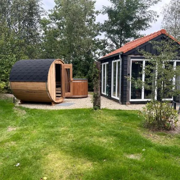 Hofparken Wiltershaar - 2-persoons lodge met sauna en hottub, hotel v destinaci Kotten