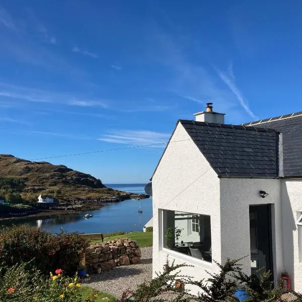 Waterfront cottage Applecross Peninsula, hotel in Ardheslaig
