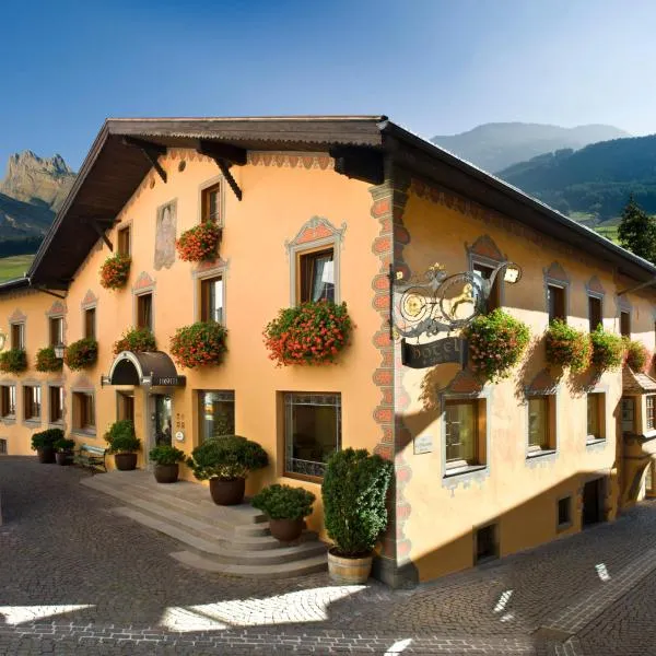 Hotel Cavallino D'Oro Bed&Breakfast, hotel in Campodazzo