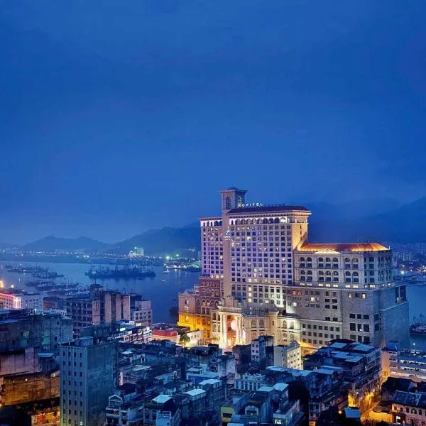Sofitel Macau At Ponte 16, hotel in Macau
