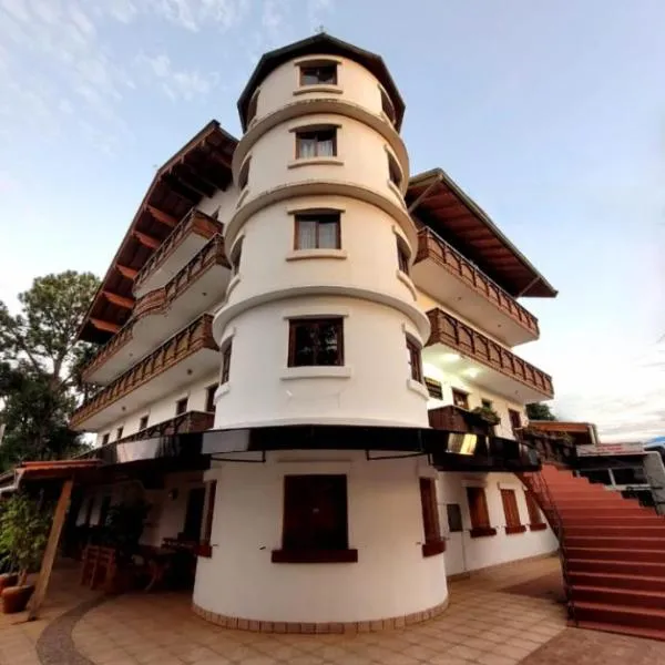 Hospedaria dos Campanarios, hotel in Treze Tílias