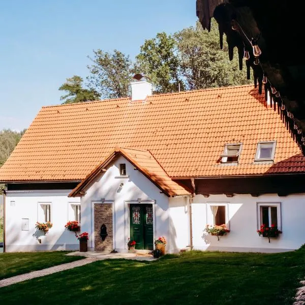 Palitz No 17 - venkovské stavení, hotel i Lipová