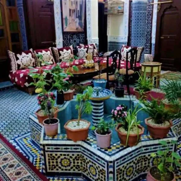 Chambres d'Hôtes Hayat, hôtel à Dar Mahres