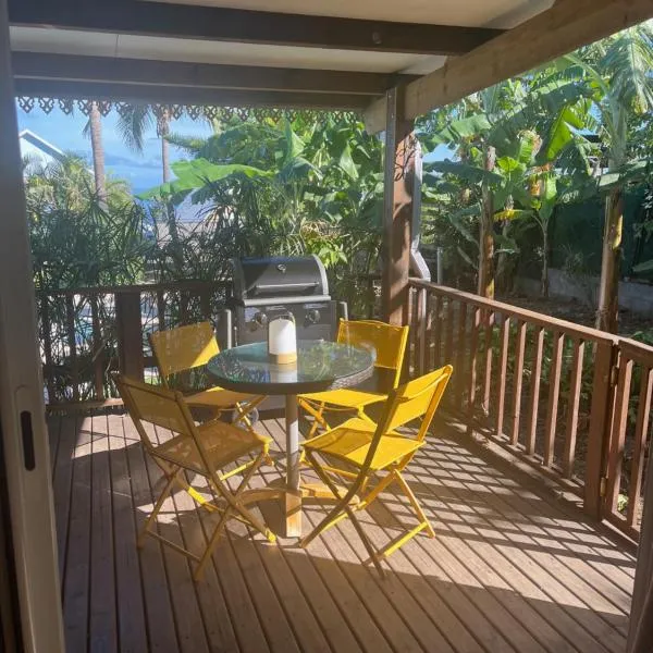Gîte Allamanda 45m2, 2 à 4 Personnes, piscine et jardin tropical, khách sạn ở Saint-Leu