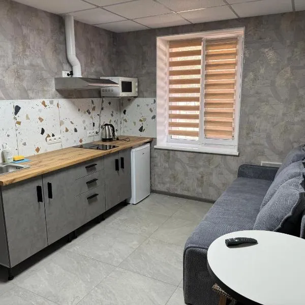 Смарт-квартира біля озера, hotel in Vinnytsya