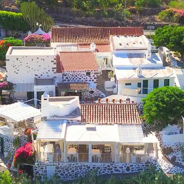Histórica Casa con vistas al Jardín de Cactus y montañas, hotel Mogánban
