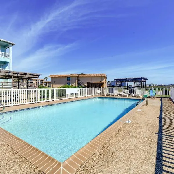 Beachfront Condo with Pool Access in Port Aransas, hotel in Port Aransas