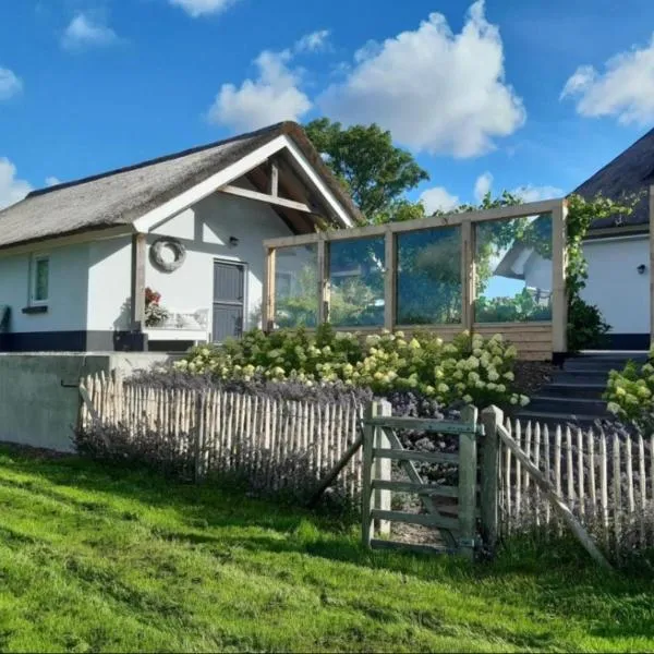 Aan de Hoge Weg, hotel v destinaci Kamperveen