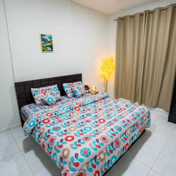 tourist family and couple rooms abudhabi Baith al jannah LLC, hotel v destinaci Muşaffaḩ