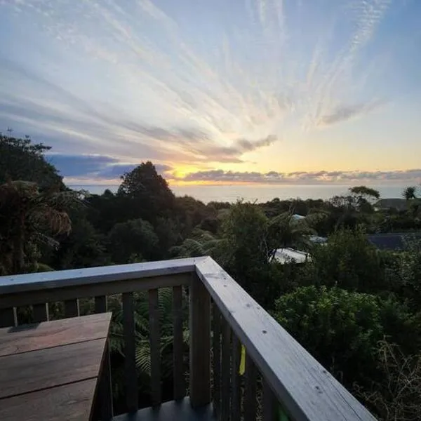 Rustic paradise nestled in nature, hotel v destinaci Punakaiki