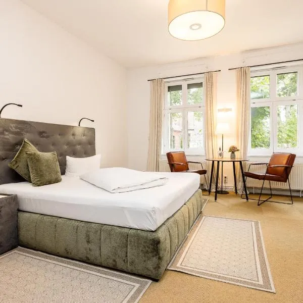 Hotel Zur Linde Dein Self Check In, hotel v destinaci Michendorf