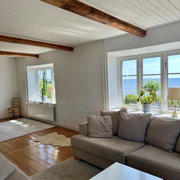 Strandnära hus Abbekås, hotel v destinaci Abbekås