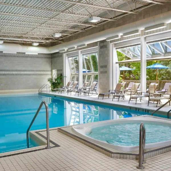 Sheraton Parkway Toronto North Hotel & Suites, ξενοδοχείο σε Richmond Hill