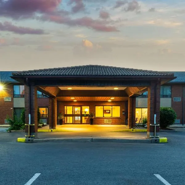 Comfort Inn Hwy 401, hotel in Kingston