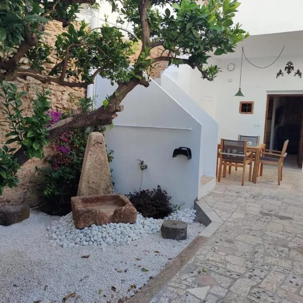 Mina25 by 7Escalones, hotel in Rota