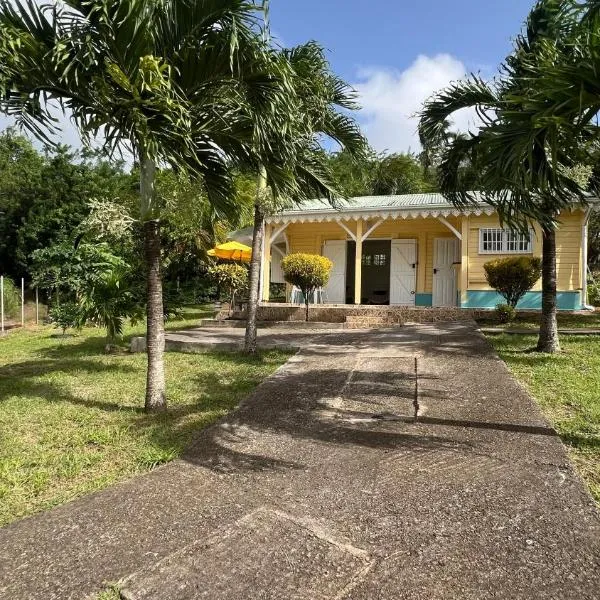La petite maisonnette, hotel v destinaci Ducos
