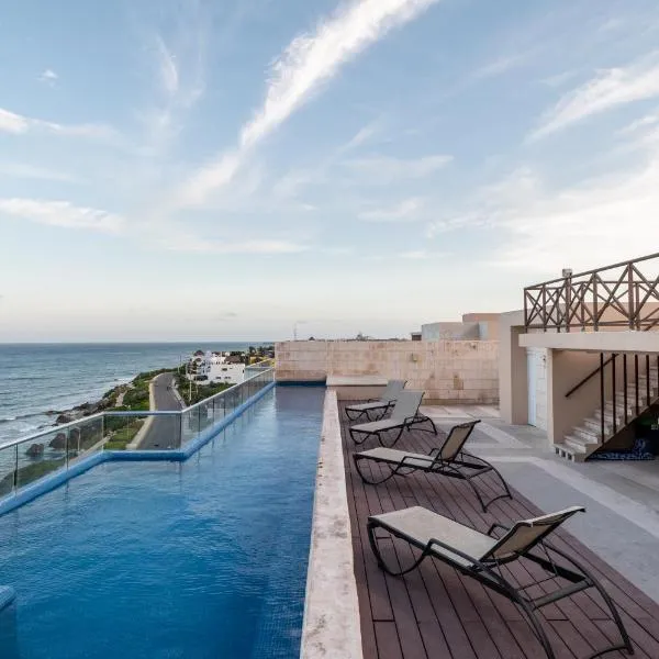 Shama Apartment beach front, hotel in Isla Mujeres