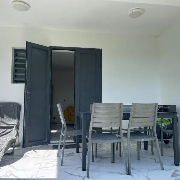 Villa KENCYAPATRICIA, hotel v destinaci Sainte-Anne