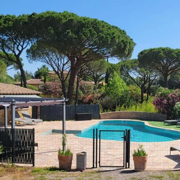 Le Mas du Rouquan – hotel w mieście Vidauban