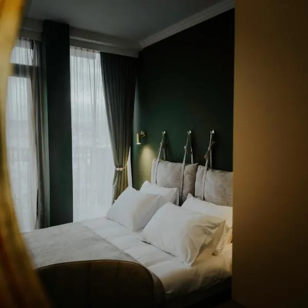 Luxury Inn Grand Residences, hotel u gradu Tbilisi City
