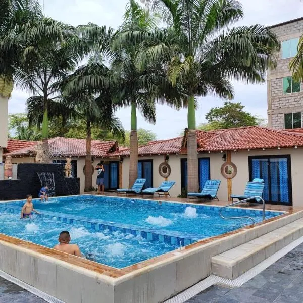 Hotel Berlín International, hotel a Puerto López