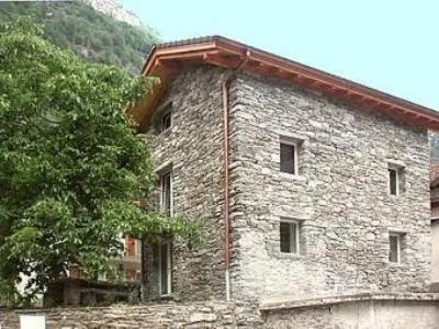 Rustico Al Noce, Hotel in Brontallo