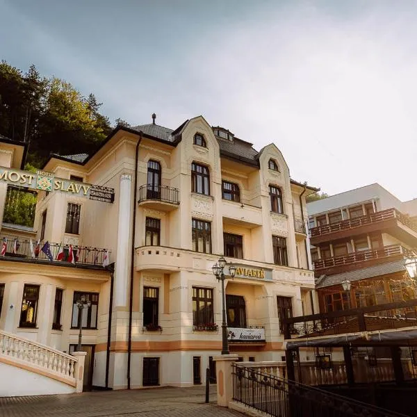 Hotel Most Slávy, hotel v Trenčianskych Tepliciach