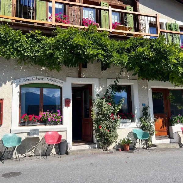 Restaurant et Chambres d'Hôtes Le Chermignon, hotel v destinaci Chermignon-dʼen Haut