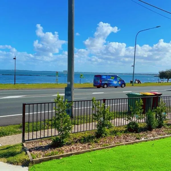 Beach View Cottage、Clontarfのホテル