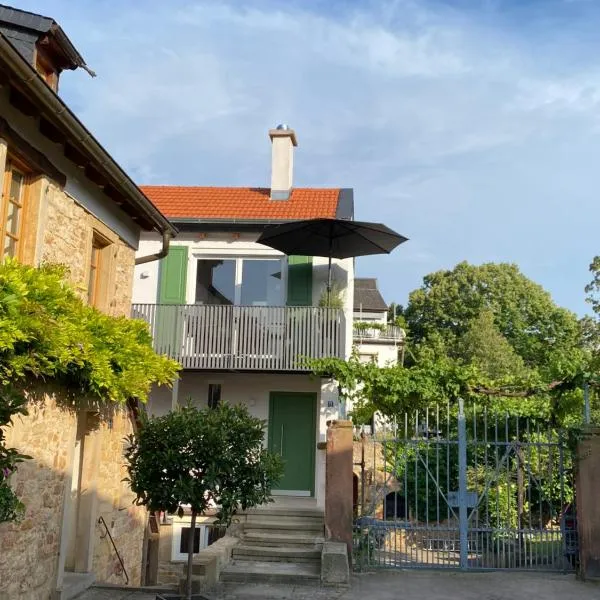 Häuschen am Turm in Deidesheim, hotel v destinaci Deidesheim