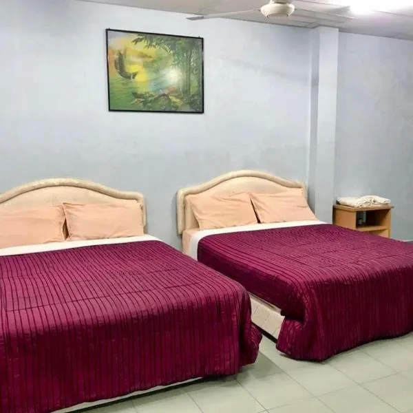 Lenggong - Soon Lee Hotel, hotel v destinaci Kampong Ulu Jepai