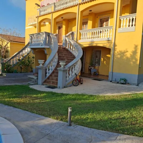 Le Querce 2, hotel v destinaci Paola