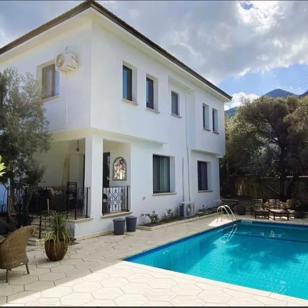Villa Mulberry, Kyrenia, hotel in Kérynia