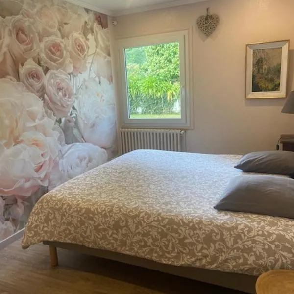 Parenthèse Océane Suite calme 1 ou 2 chambres entre bois et mer, Hotel in Perros-Guirec