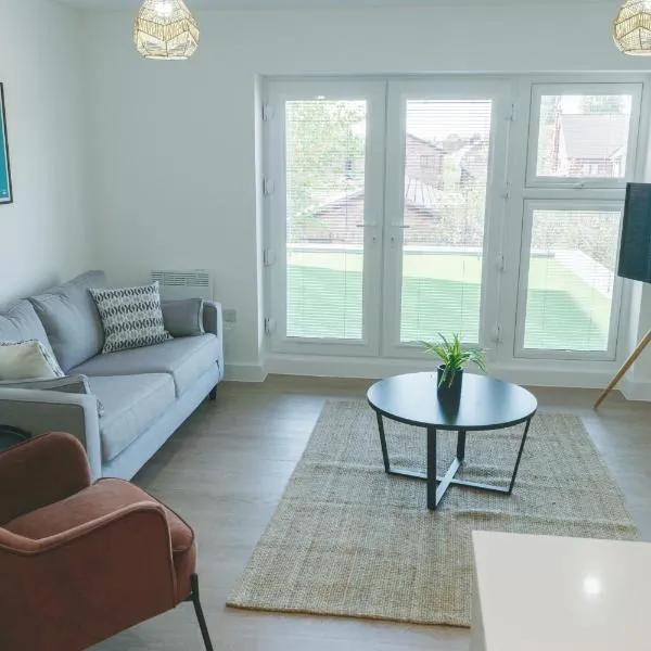 Luxury Flats Near Manchester Airport, hotel i Handforth